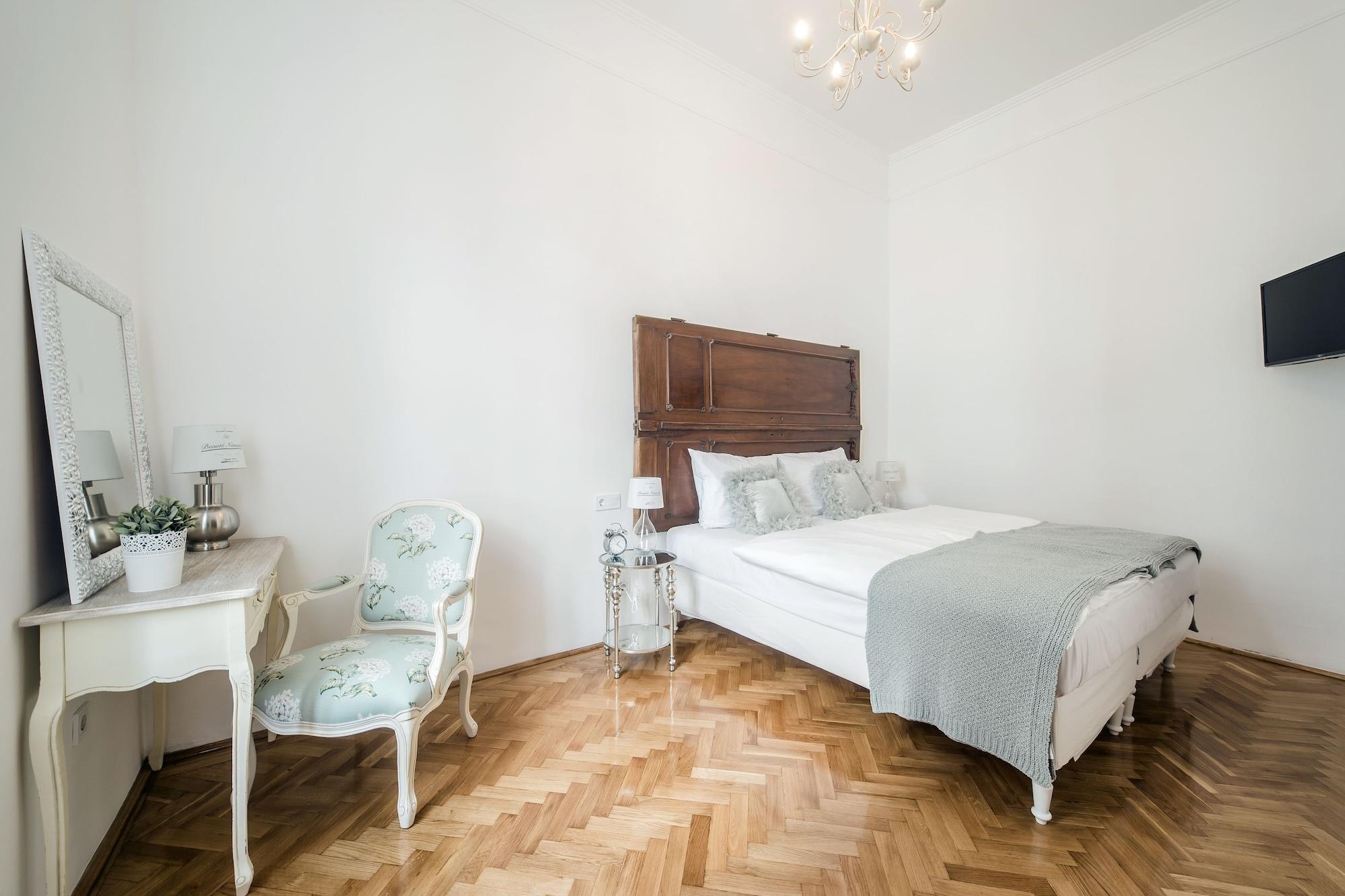 House Beletage-Boutique Hotel Budapest Extérieur photo